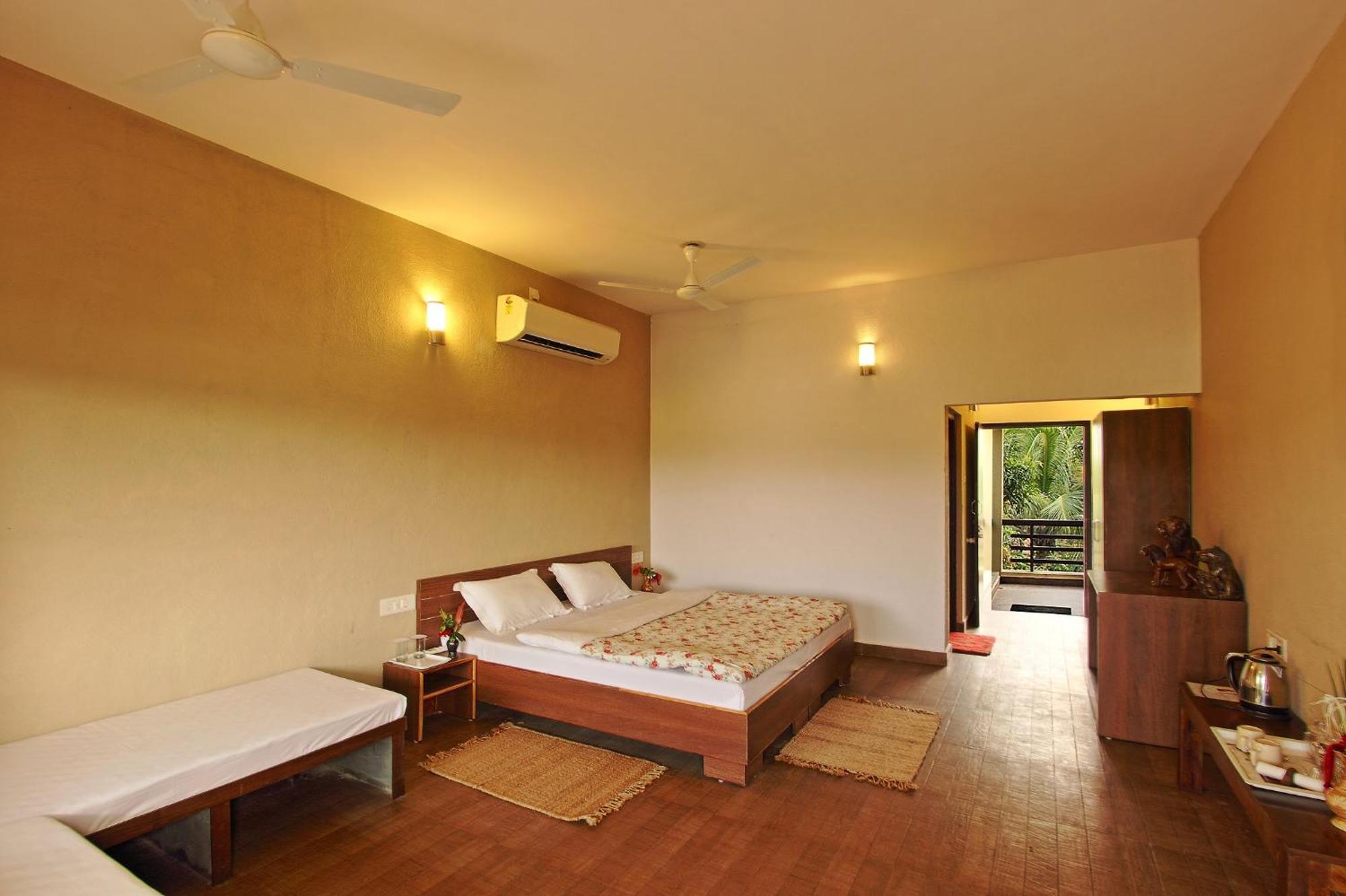 Gir Birding Lodge Sasan Gir Exterior photo